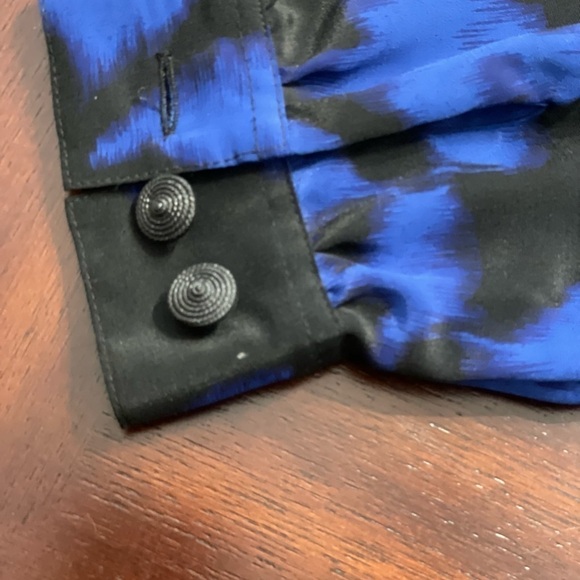 TanFjay women’s Royal blue and black long sleeve button cuffed blouse size 12 - Picture 5 of 6